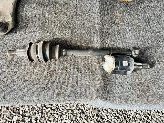Półoś napędowa przednia lewa Mazda FTH72560X