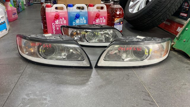 Do koszyka 31265694 Volvo Reflektor lewy