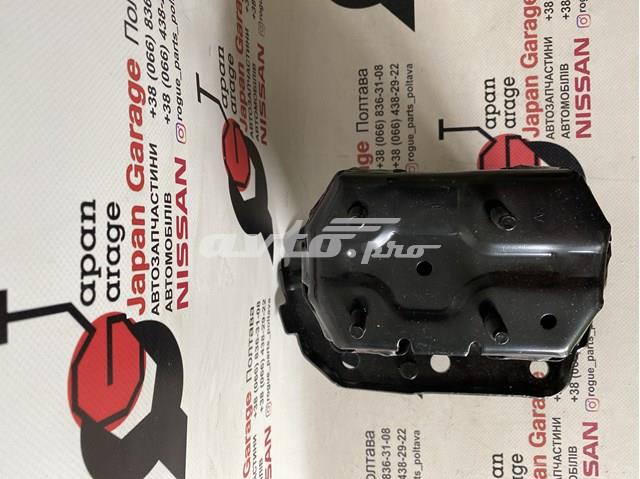 622115AA0A Nissan/Infiniti Wspornik wzmocnienia zderzaka przedniego