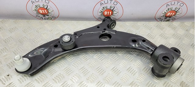 Wahacz zawieszenia przedniego dolny lewy TC3M34350A Mazda