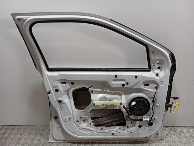 Do koszyka Drzwi przednie lewe Citroen C4 Cactus 