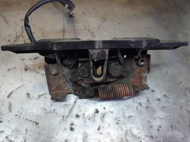 Do koszyka Zamek maski Mazda 6  GH