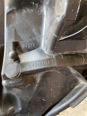 8117042542 Toyota Reflektor lewy