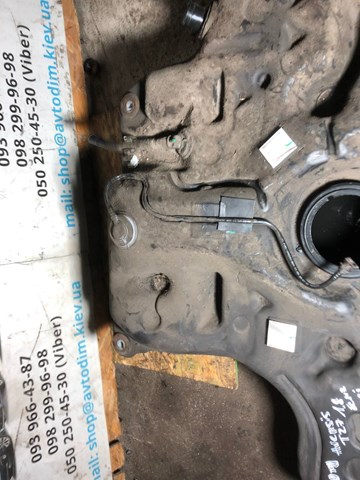 Do koszyka Zbiornik paliwa Toyota Avensis III T27