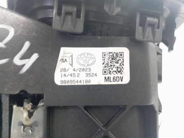 Rękojeść dźwigni biegów 9809544180 Toyota