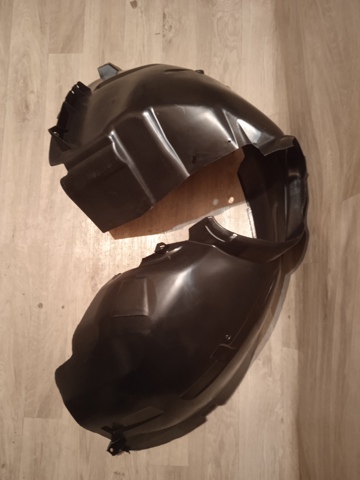 Nadkole błotnika przedniego prawe Polcar 3235FP1X cena, od 25,03 USD