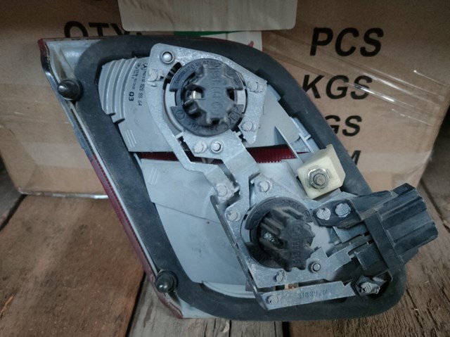 1208216 Autotechteile Lampa zespolona tylna prawa wewnętrzna