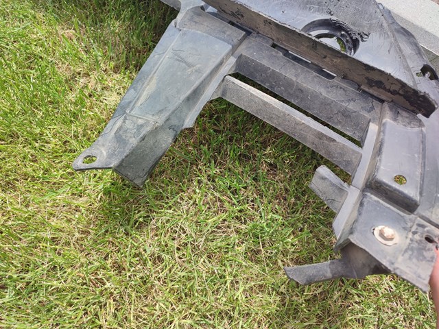 Osłona zderzaka przedniego Peugeot/Citroen 9816809580 cena, od 117,97 USD