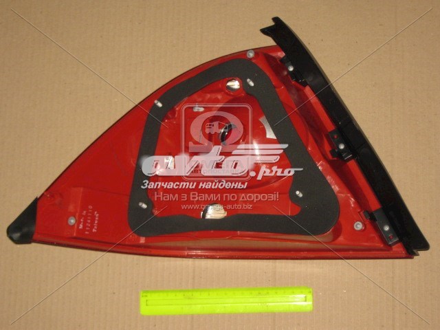  Lampa zespolona tylna prawa Nissan Almera 