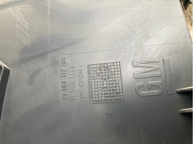 Nadkole błotnika przedniego prawe Opel 13183312 cena, od 129,61 USD