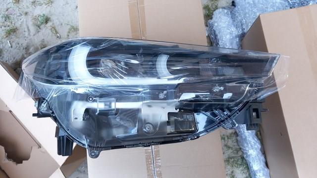 Reflektor prawy KSD651030 Mazda