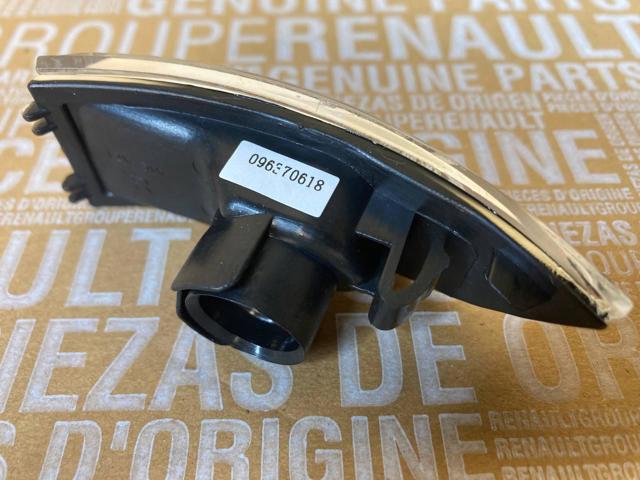 Kierunkowskaz prawy 6039207E Polcar