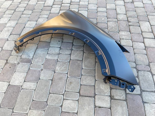 Błotnik przedni prawy 40X102 Polcar