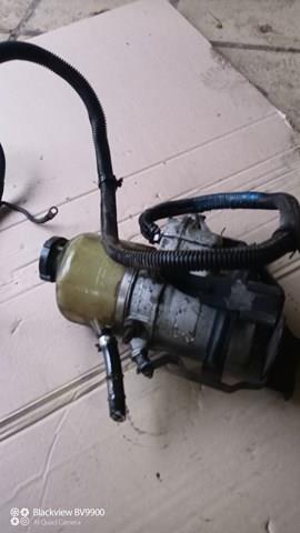 Do koszyka Pompa wspomagania hydraulicznego kierownicy Opel Meriva B 
