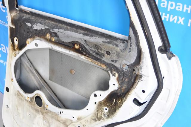 Drzwi tylne prawe Land Rover LR028556 cena, od 941,32 USD