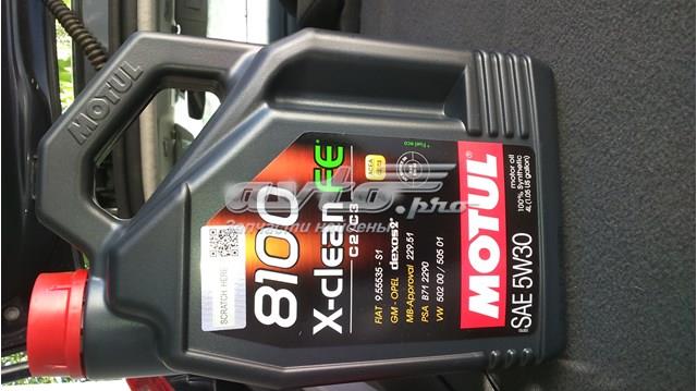 814051 Motul Olej do silnika