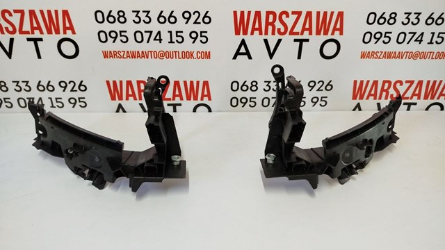 Wspornik (adapter) mocowania reflektora przedniego prawego PAD43021AR Signeda