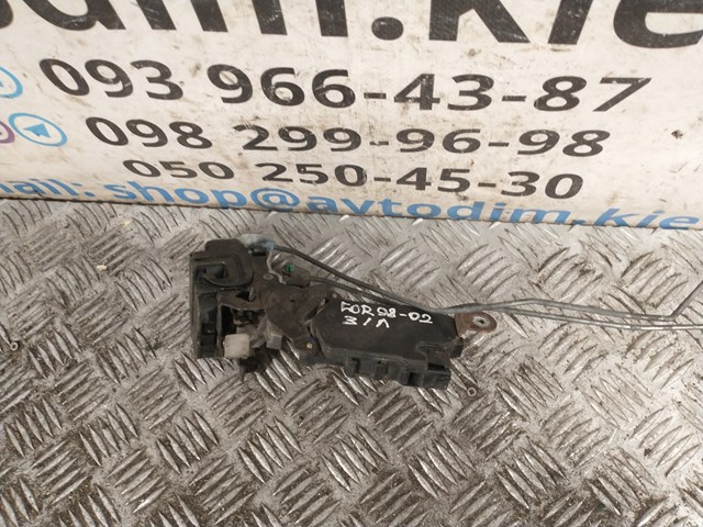 Zamek drzwi tylnych lewych Subaru Forester I