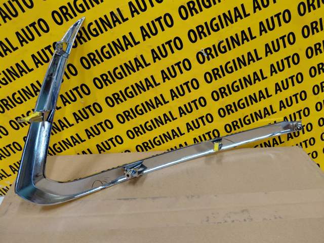 Listwa ochronna zderzaka przedniego lewa TK5050130A Mazda