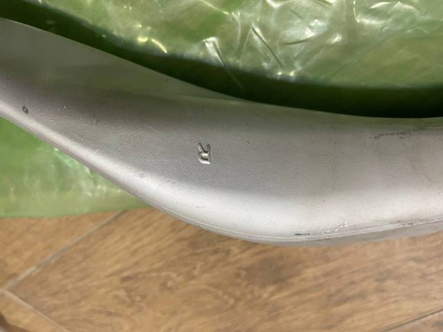 Do koszyka LR152744 Land Rover Wahacz zawieszenia przedniego dolny prawy