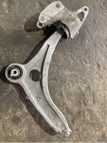 LR133588 Land Rover Wahacz zawieszenia przedniego dolny lewy