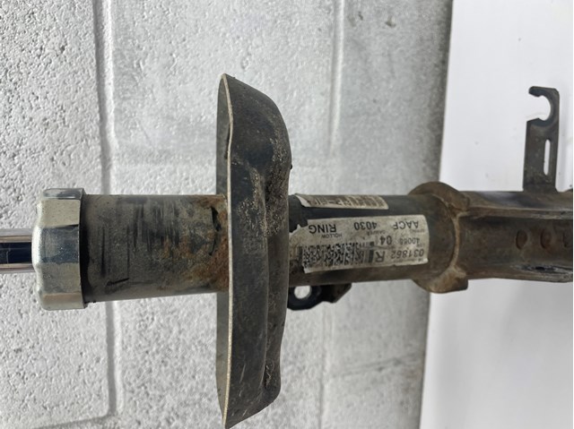 Amortyzator przedni prawy Opel 13474018