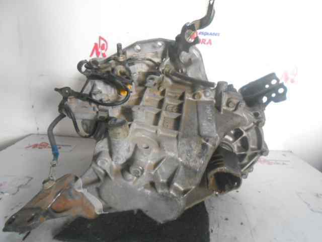 Do koszyka Mechaniczna skrzynia biegów w komplecie Toyota Yaris  SP90
