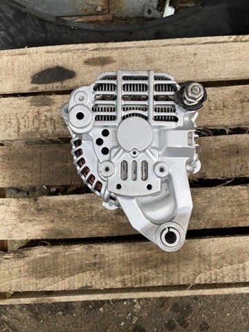 Do koszyka MN163016 Mitsubishi Alternator