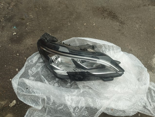 Reflektor prawy Peugeot/Citroen 9810478080 cena, od 31,03 USD