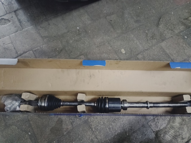 Półoś napędowa przednia prawa GSP NCV53032 cena, od 78,43 USD