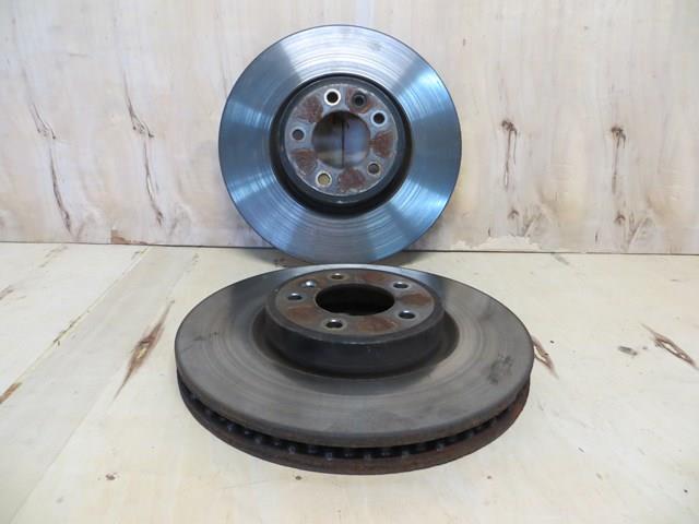 Tarcza hamulcowa przednia LR161889 Land Rover