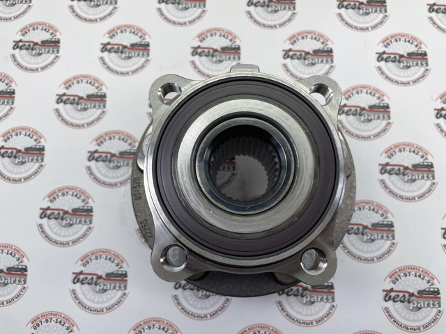 Piasta przednia LR179002 Land Rover