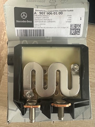Do koszyka A9079060100 Mercedes Regulator alternatora (przekaźnik ładowania)