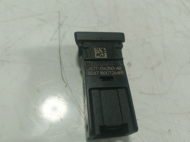 Do koszyka Przycisk włączania światła awaryjnego Ford Focus IV HP