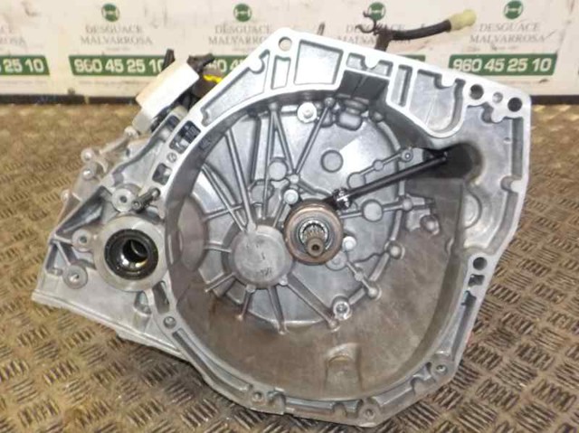 Mechaniczna skrzynia biegów w komplecie Renault Megane IV coupe (LV) (2018 - 2026) cena, od 779,15 USD