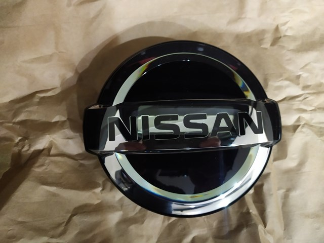 Emblemat na atrapę chłodnicy Nissan/Infiniti 628906RA0A cena, od 246,09 USD