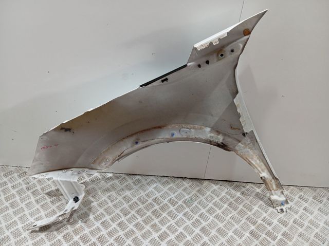 Do koszyka 9825439080 Peugeot/Citroen Błotnik przedni prawy