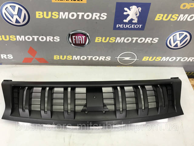 Atrapa chłodnicy Mitsubishi 7450A885 cena, od 272,41 USD
