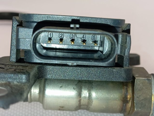 Czujnik tlenków azotu NOX przedni Opel 9816276480