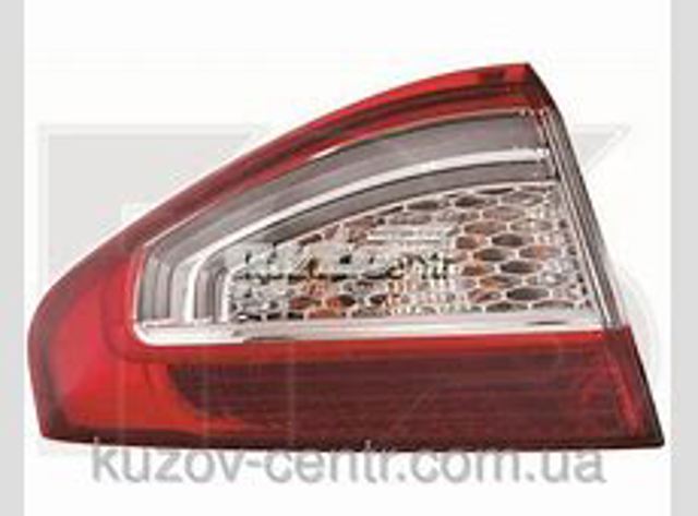  Zaślepka haku holowniczego zderzaka przednia Ford Mondeo 4