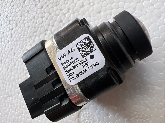 Kamera systemu zapewnienia widoczności VAG 5WA980556E