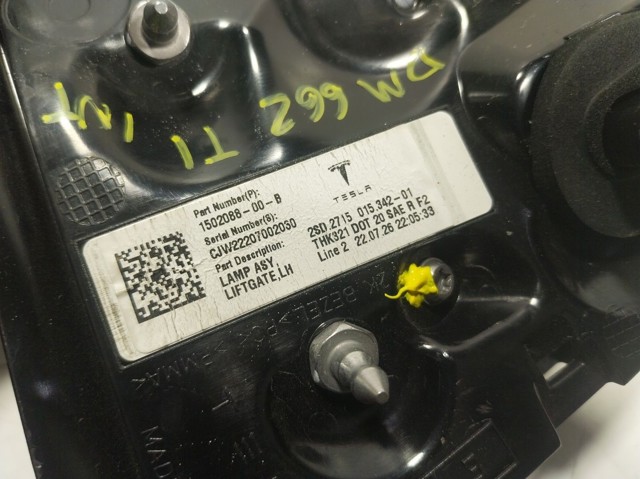 Lampa zespolona tylna lewa wewnętrzna Tesla 150208800B cena, od 157,76 USD