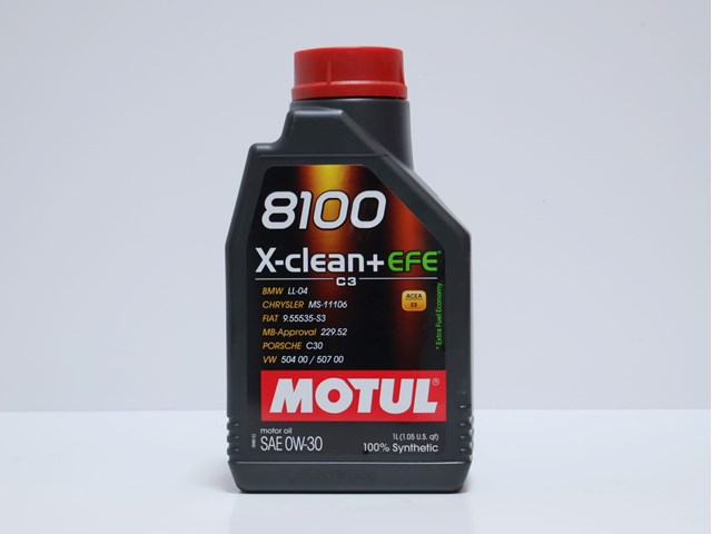 111657 Motul Olej do silnika