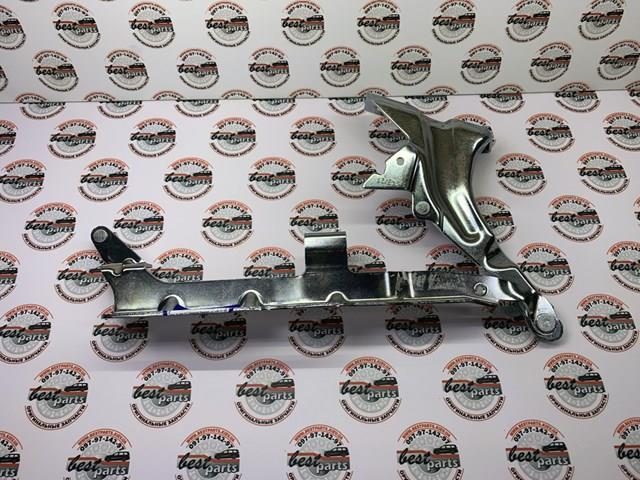 Zawias maski lewy Volvo 31352878 cena, od 108,13 USD