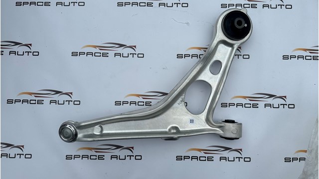 545016RR0B Nissan/Infiniti Wahacz zawieszenia przedniego dolny lewy