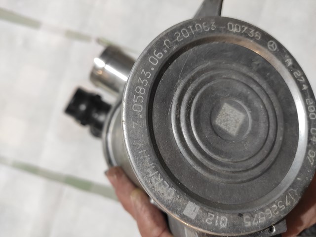 Do koszyka A2742000407 Mercedes Pompa chłodząca wodna