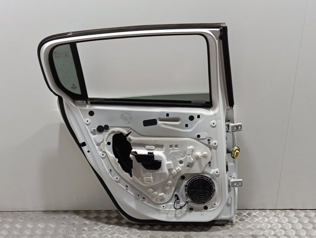Do koszyka Drzwi tylne lewe Peugeot 308 II LB, LP, LW, LH, L3