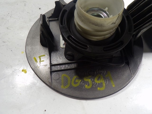 Do koszyka Klapka wlewu paliwa KIA Sorento II XM