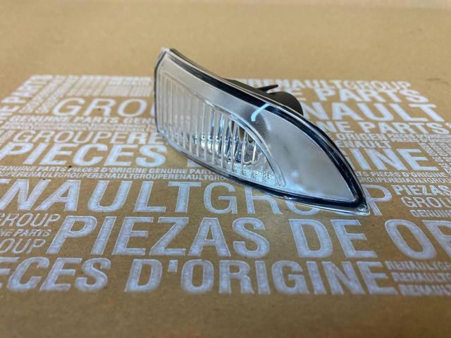 Kierunkowskaz prawy Polcar 6039207E cena, od 27,68 USD