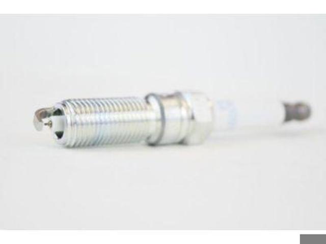 Świeca zapłonowa Opel 12656517 cena, od 19,72 USD